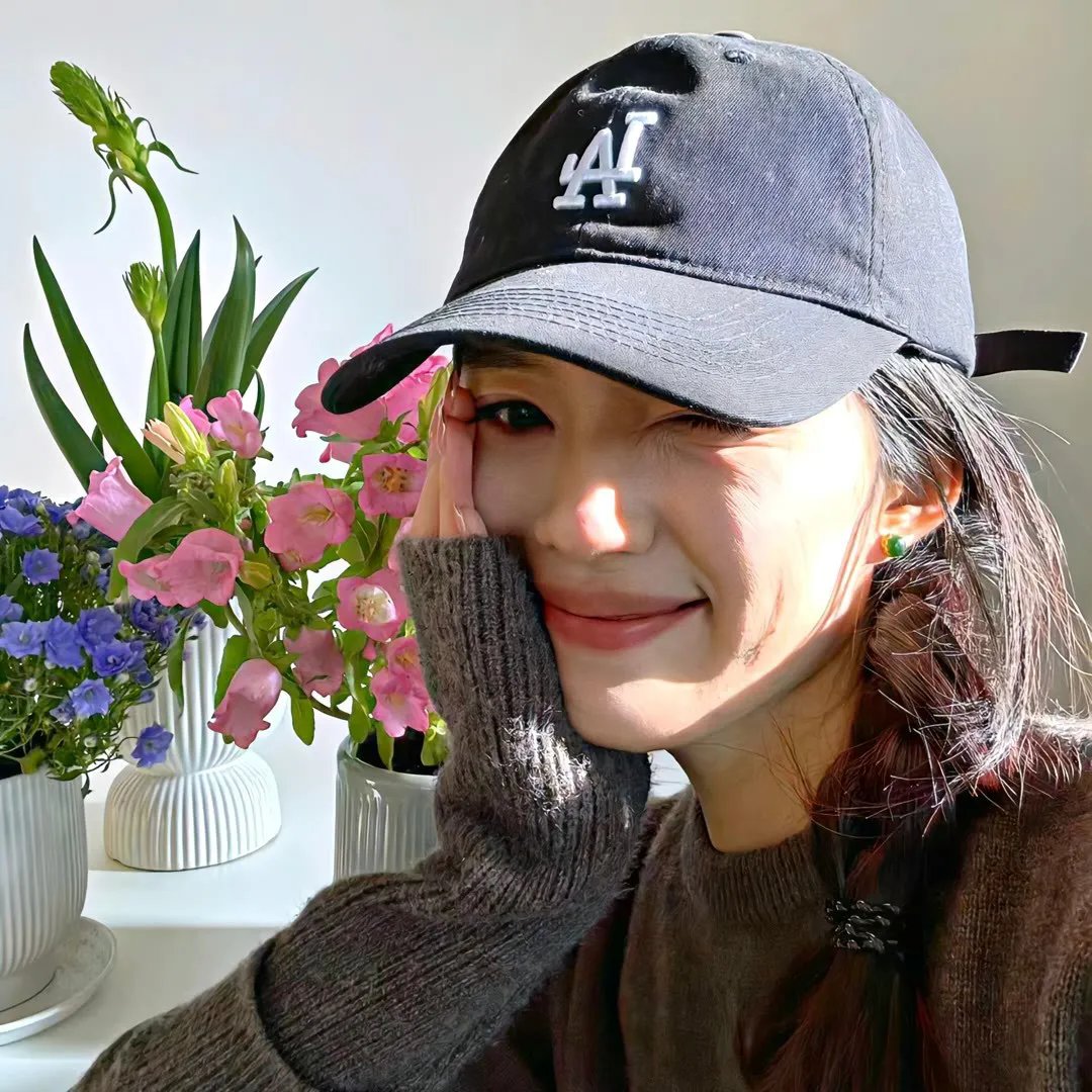 拿针的女孩